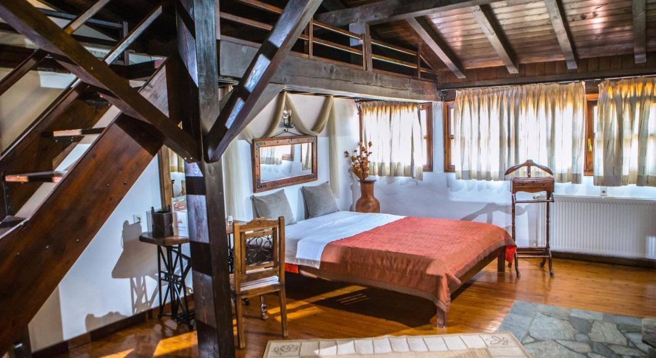קרקיני Oikoperiigitis Hotel מראה חיצוני תמונה