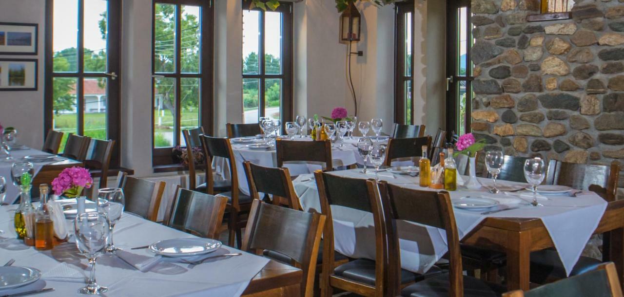 קרקיני Oikoperiigitis Hotel מראה חיצוני תמונה